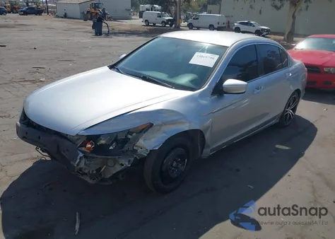 2011 Honda Accord 2.4 Lx z USA, uszkodzony, nr VIN 1HGCP2F33BA031697